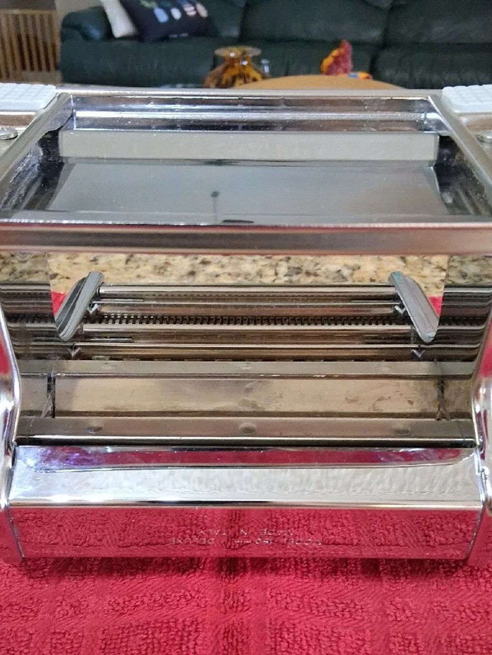 Himark Kitchen Gourmet Pasta Queen Noodle Making Machine. Crome Plated Steel.